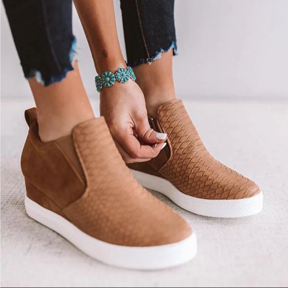 Jollmall Sneaker Ankle Boot Wedges Zip Up Leather | Size 10 (Fits like 9)
